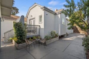 1107 ElCentro photo 38