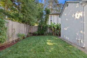 1107 ElCentro photo 40