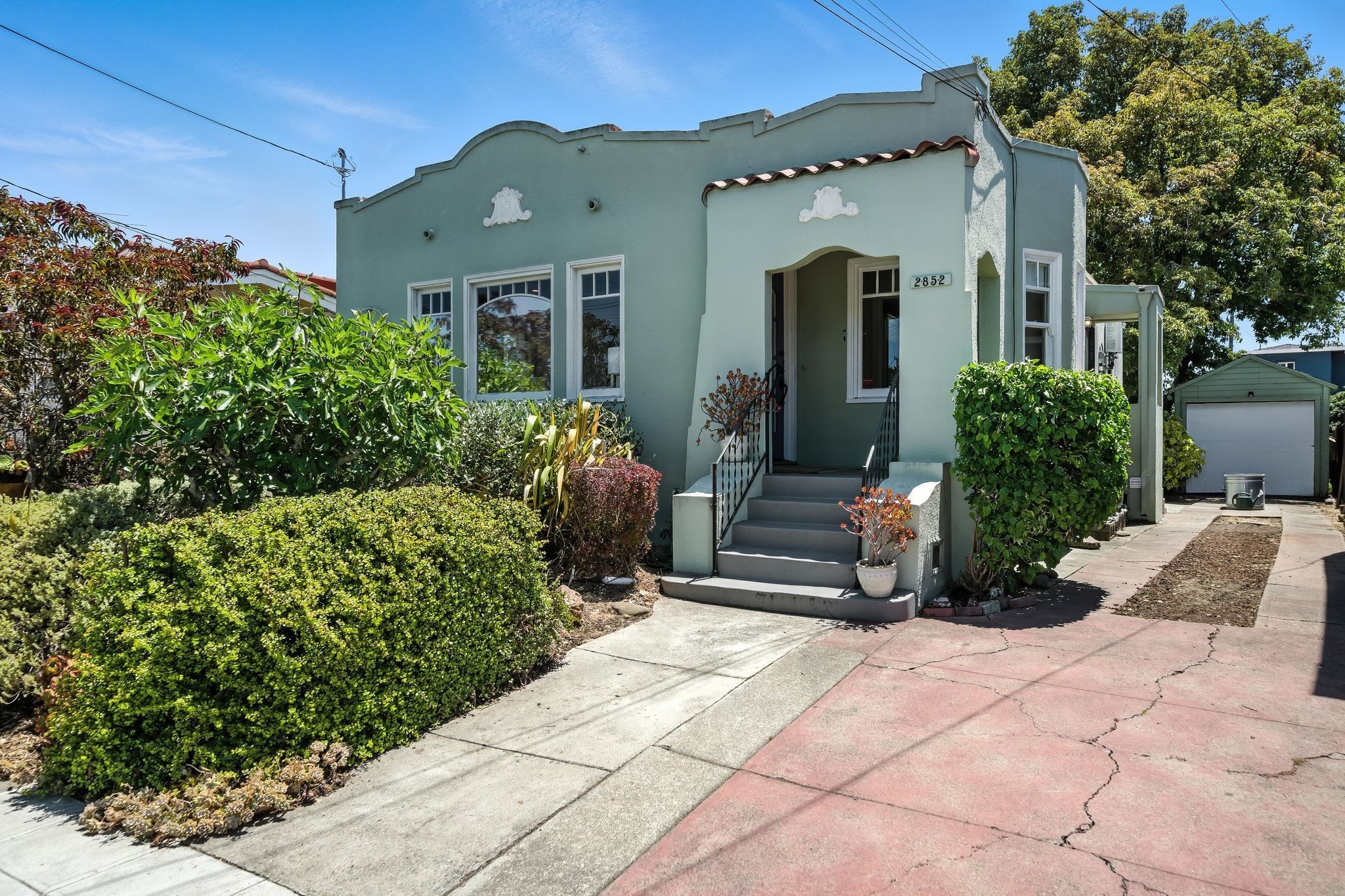 2852 60th Ave, Oakland - Hero