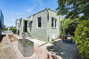 2852 60th Ave Oakland Photo 7