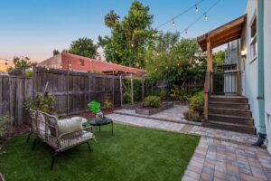 2104 Spaulding Ave. Berkeley Twilight 4